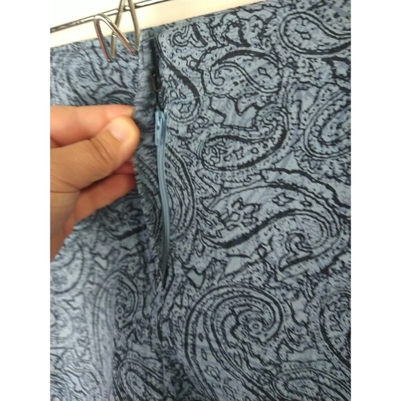 J. Jill Woman 16 Blue Paisley Chino Ankle Flat Front Pants - Picture 6 of 11